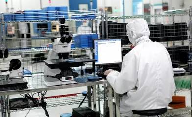 為什么黃色的手機護眼膜透光率能媲美普通透明膜？新材料技術解析